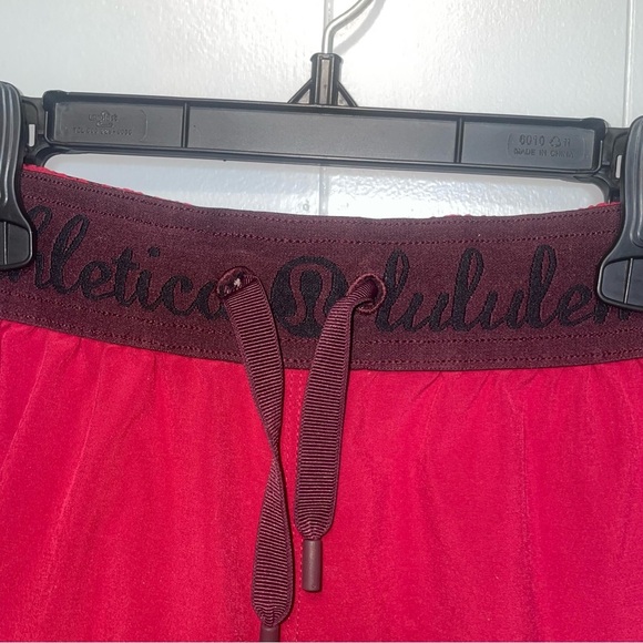 Lululemon Go the Distance Reversible Shorts West2East Stripe Bumble Berry Size 6 - Picture 4 of 11